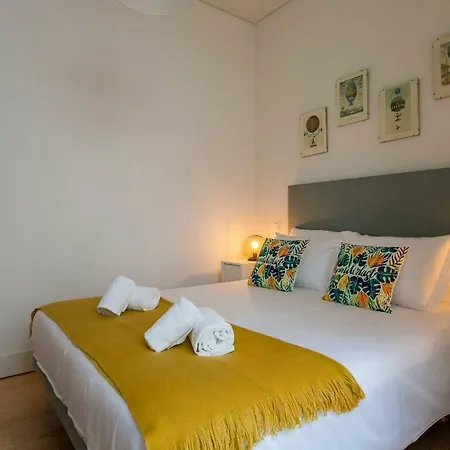 Joivy Modern 1-bed Nearby Praca Do Comercio, In Baixa