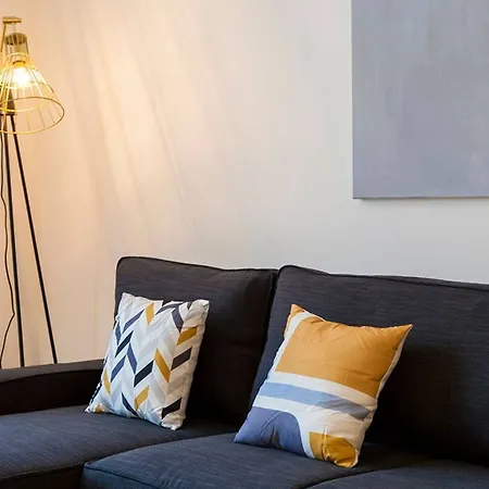 Apartment Joivy Modern 1-bed Nearby Praca Do Comercio, In Baixa Lisbon